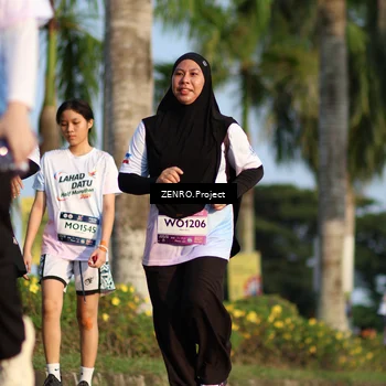 Runner Photo 7746277