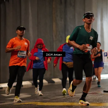 Runner Photo 7746280