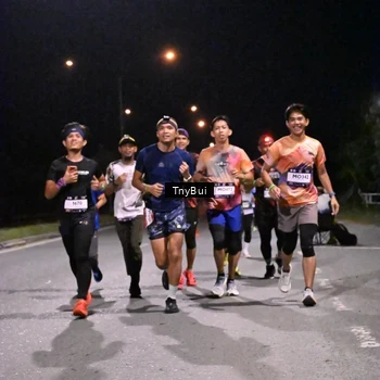 Runner Photo 7746285