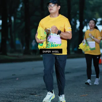 Runner Photo 7746289