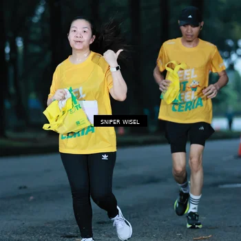 Runner Photo 7746312