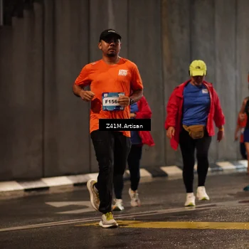 Runner Photo 7746313
