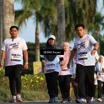 Runner Photo 7746339