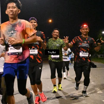 Runner Photo 7746370