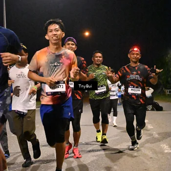 Runner Photo 7746376
