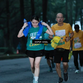 Runner Photo 7746383