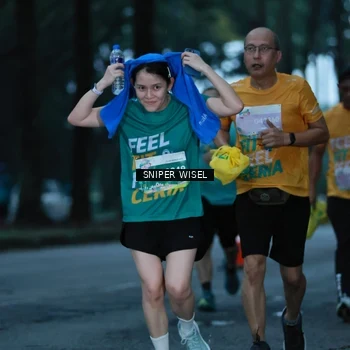 Runner Photo 7746384