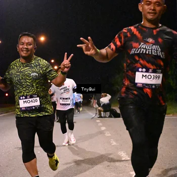 Runner Photo 7746385
