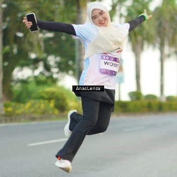 Runner Photo 7746388