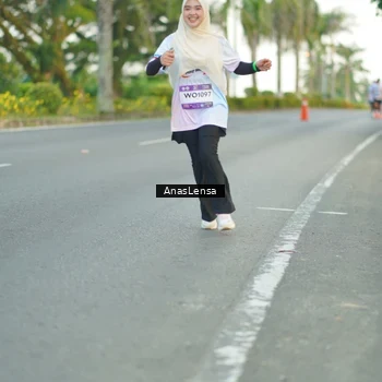Runner Photo 7746389