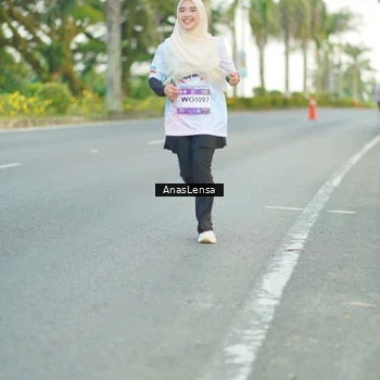 Runner Photo 7746399