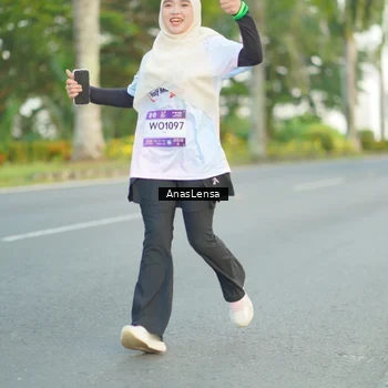 Runner Photo 7746401