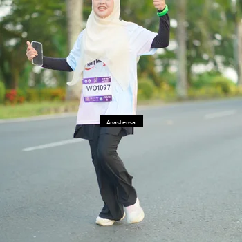 Runner Photo 7746407