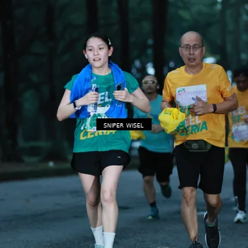 Runner Photo 7746408