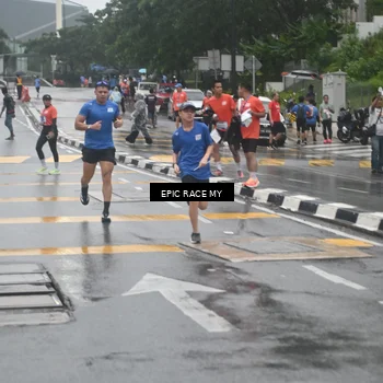 Runner Photo 7746415