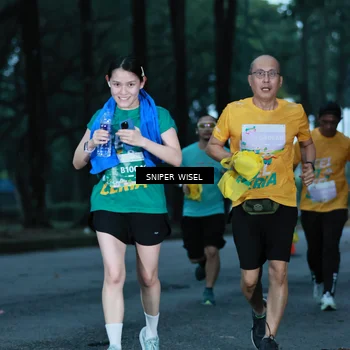 Runner Photo 7746420
