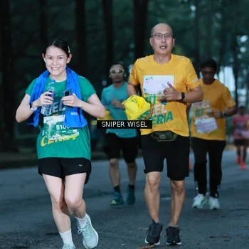 Runner Photo 7746423
