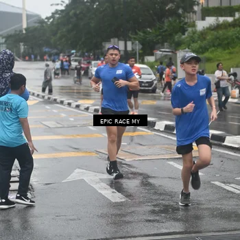 Runner Photo 7746445