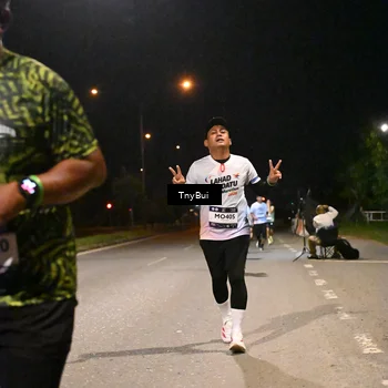 Runner Photo 7746453