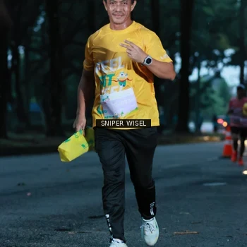 Runner Photo 7746459