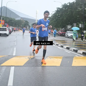 Runner Photo 7746466