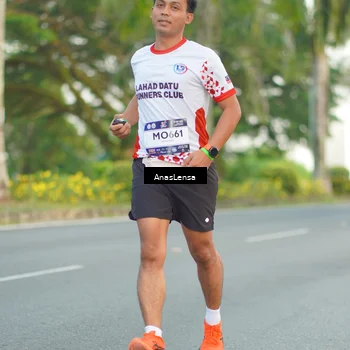 Runner Photo 7746468