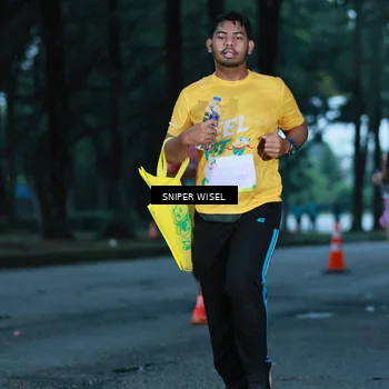 Runner Photo 7746481