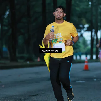 Runner Photo 7746483
