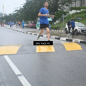 Runner Photo 7746492