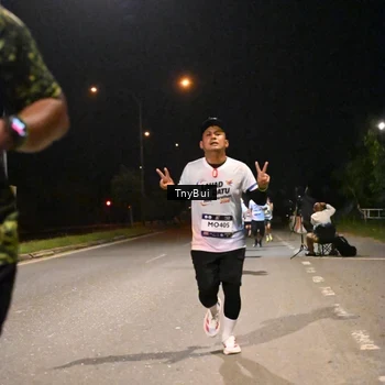 Runner Photo 7746507