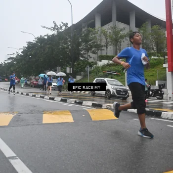 Runner Photo 7746513