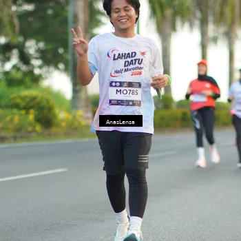 Runner Photo 7746519