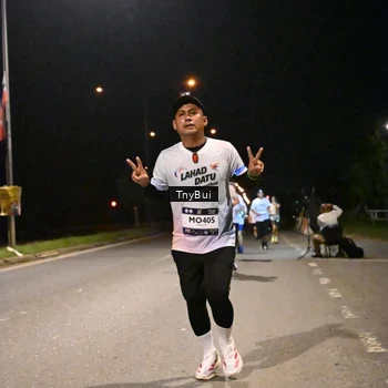 Runner Photo 7746529