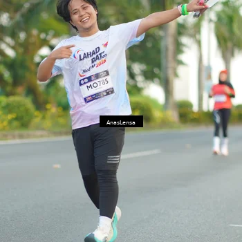 Runner Photo 7746536