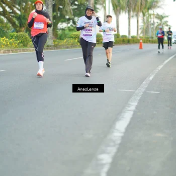 Runner Photo 7746538