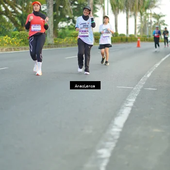 Runner Photo 7746544