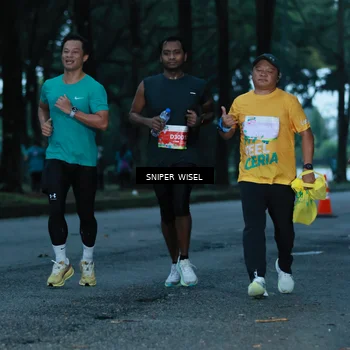 Runner Photo 7746567