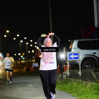 Runner Photo 7746572