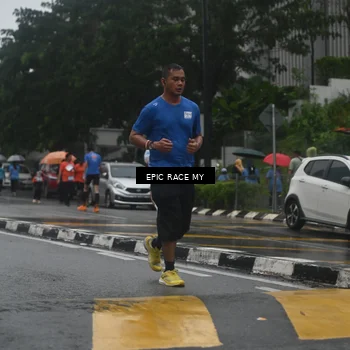Runner Photo 7746579