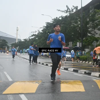 Runner Photo 7746582