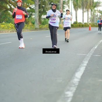Runner Photo 7746585