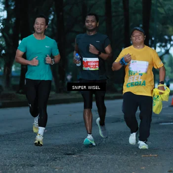 Runner Photo 7746587