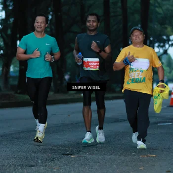 Runner Photo 7746619