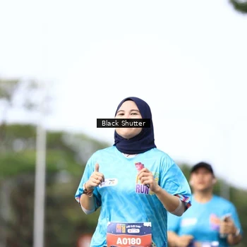 Runner Photo 7746649
