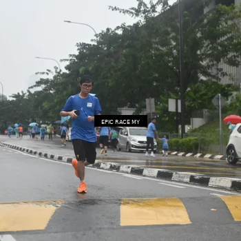 Runner Photo 7746665