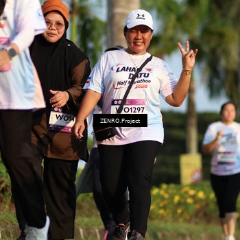 Runner Photo 7746667