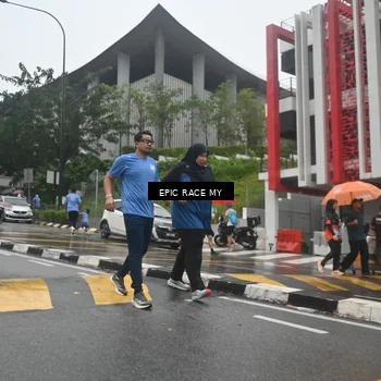 Runner Photo 7746668