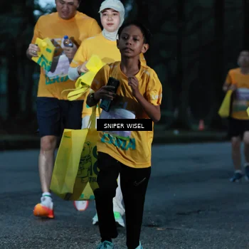 Runner Photo 7746674