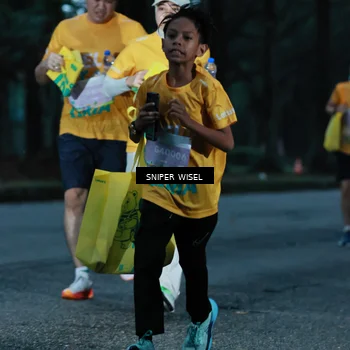 Runner Photo 7746682