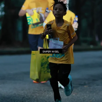 Runner Photo 7746686
